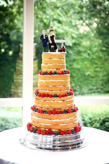 The couple opted for a sponge cake ratehr than traditional fruit cake