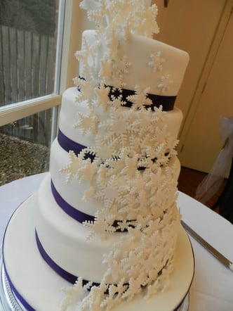 The beautiful cake was made by Cakey-Wakey