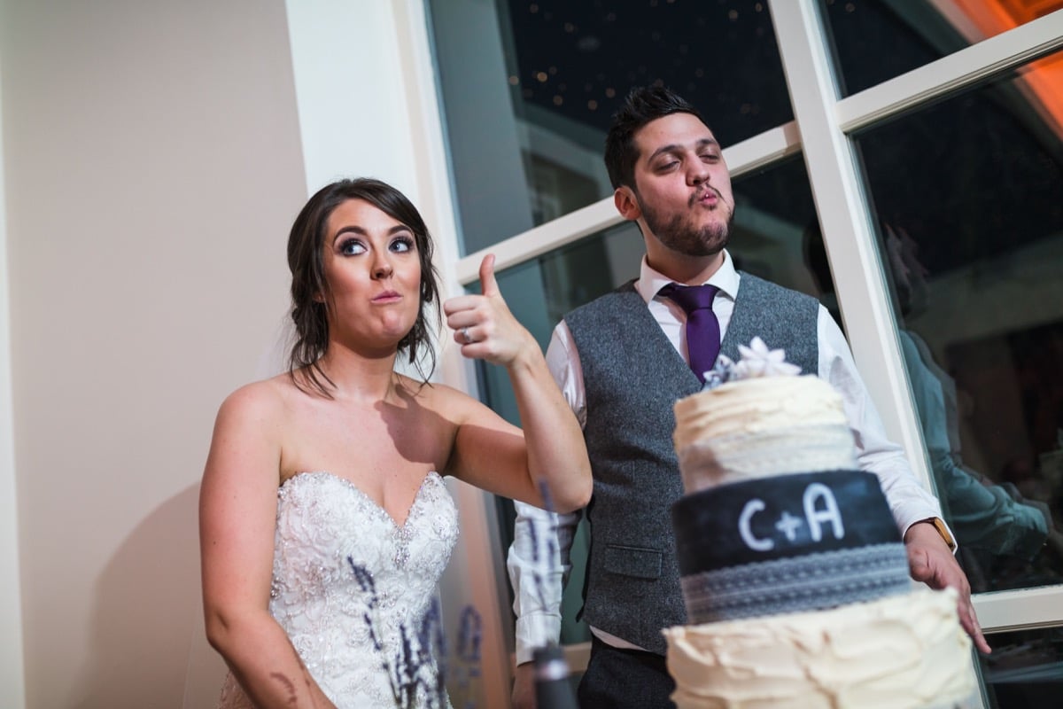 cutting the cake shottle