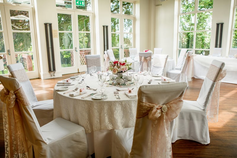 Wedding flowers & setup